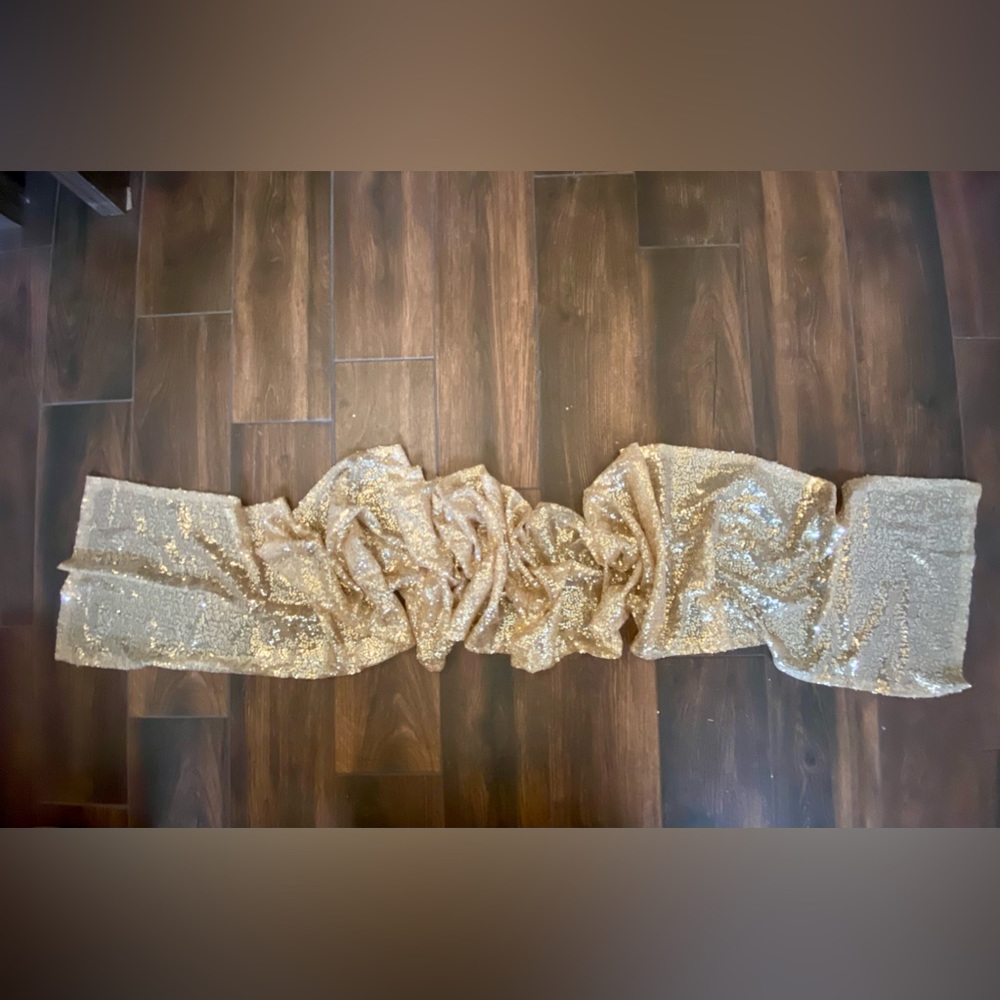 Champagne Premium Sequin Table Runner